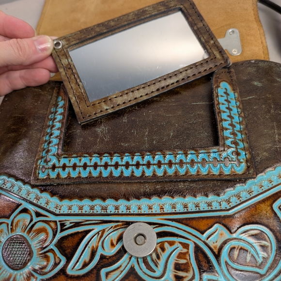 Patricia Nash Brn Leather Stella Flap HandBag w/Intriquite Blue Floral Tooling - Picture 7 of 16